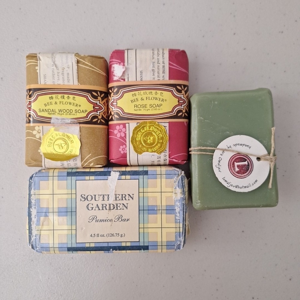 Vintage Bath Hand Soap Pumice Bar Bee & Flower Various Brands Lot Of 4 Bars NEW